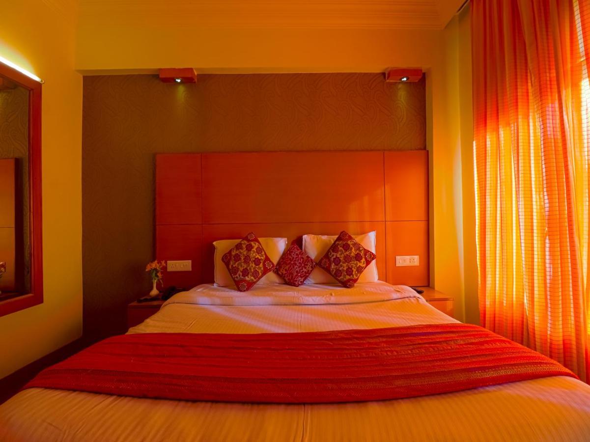 Hotel The Byke Sunshine Grand Ooty Esterno foto